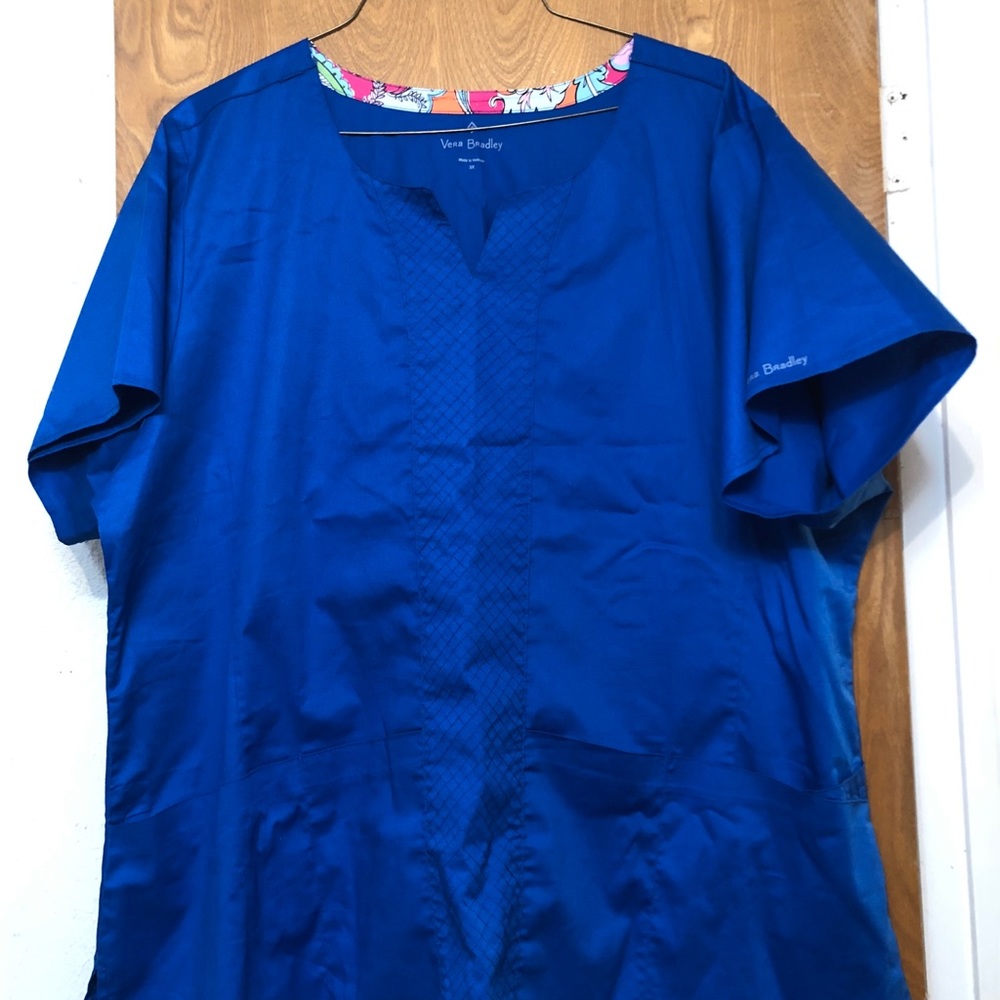 Vera Bradley scrub top